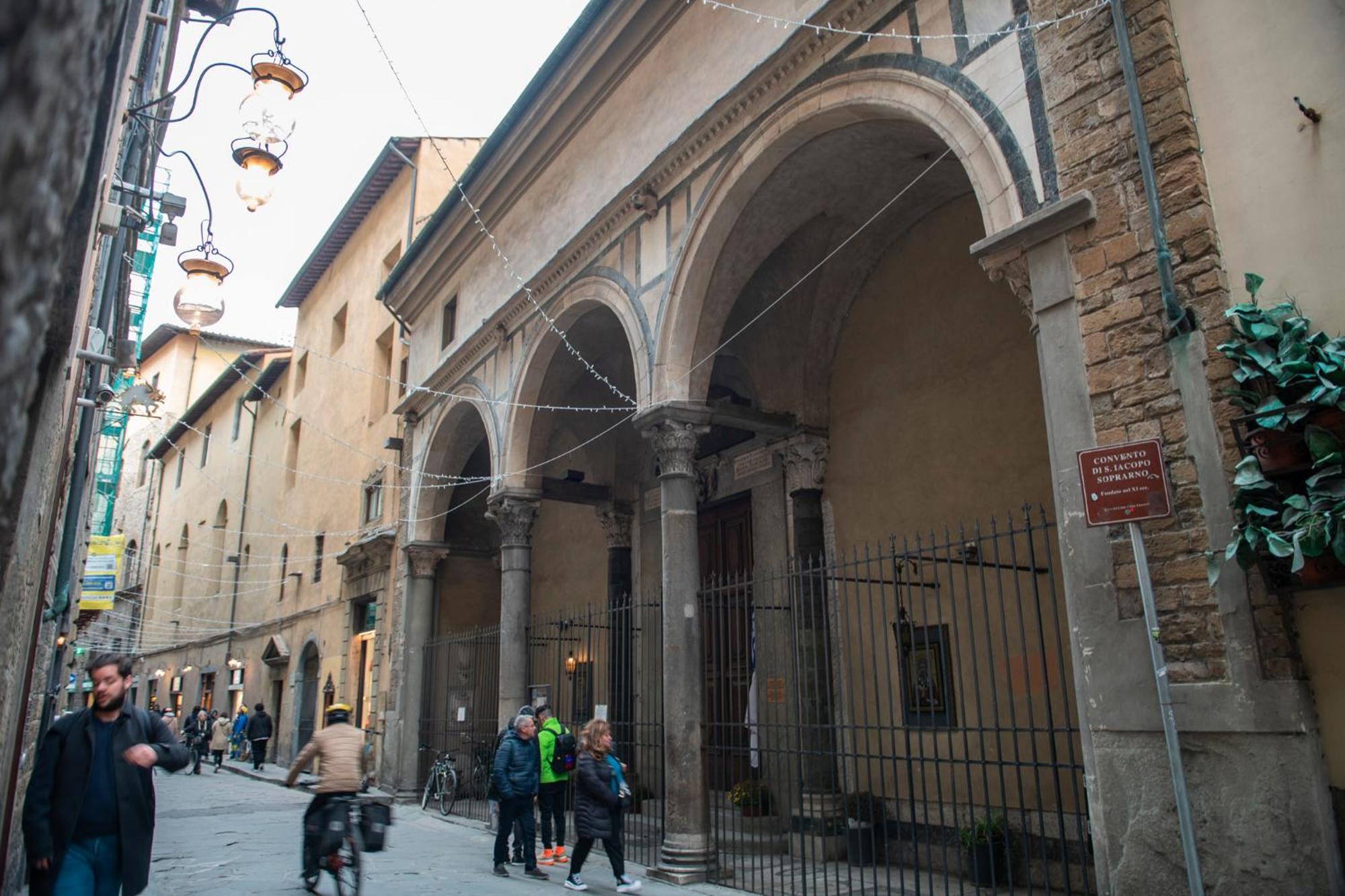 Mamo Florence - Borgo San Jacopo Apartment Buitenkant foto