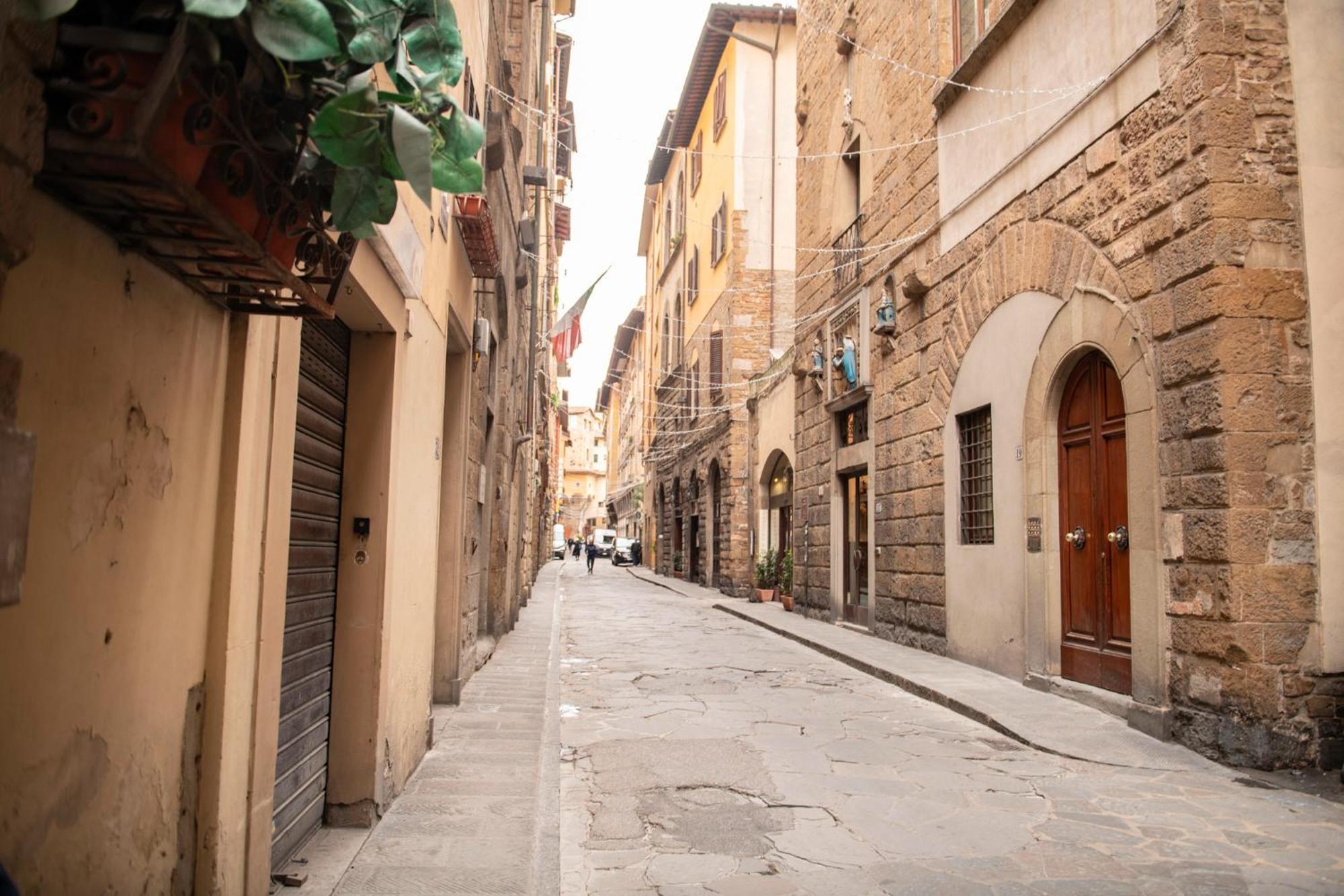 Mamo Florence - Borgo San Jacopo Apartment Buitenkant foto